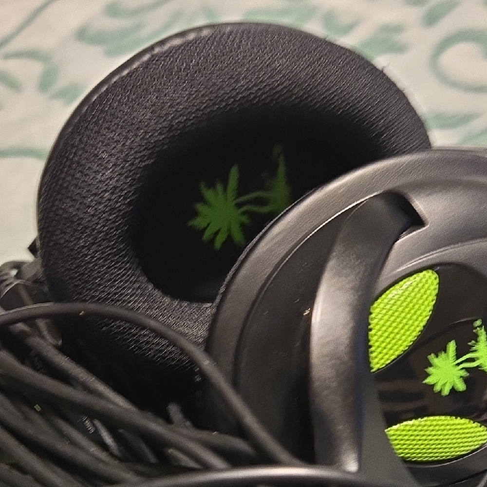 Turtle Beach X12 Earforce Padded Gaming Headset with  Microphone. - Picture 3 of 9